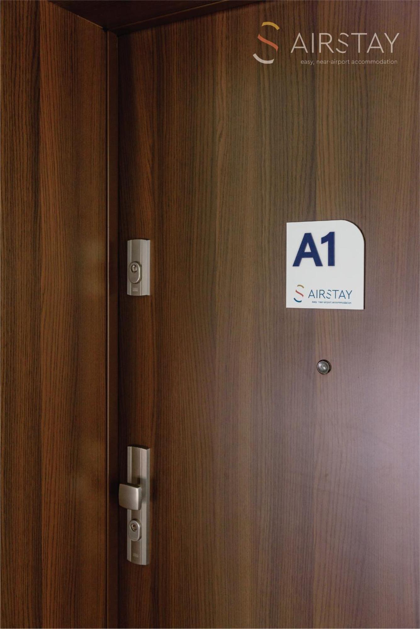 Akali Apartment Airport By Airstay Spáta Exteriér fotografie