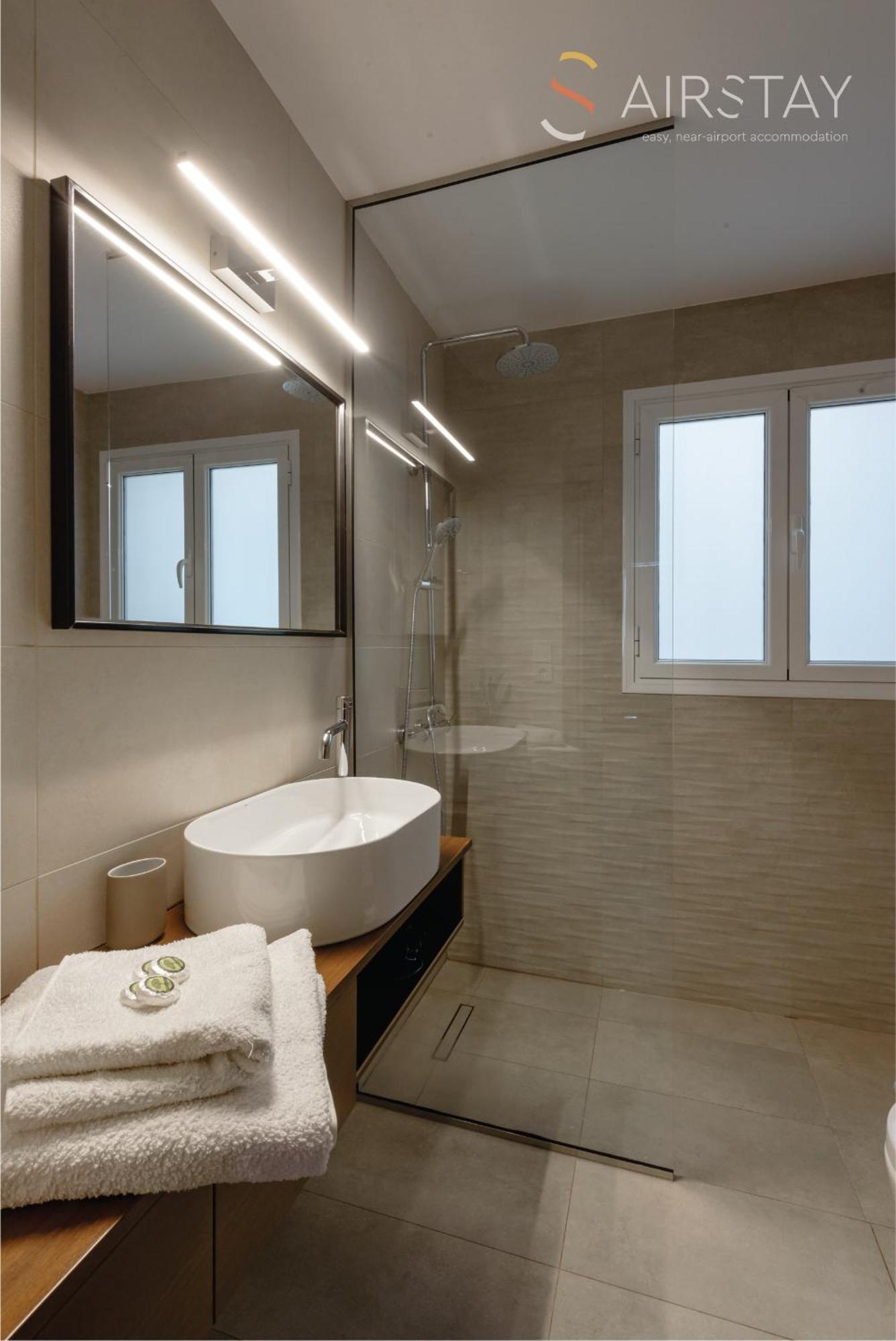 Akali Apartment Airport By Airstay Spáta Exteriér fotografie